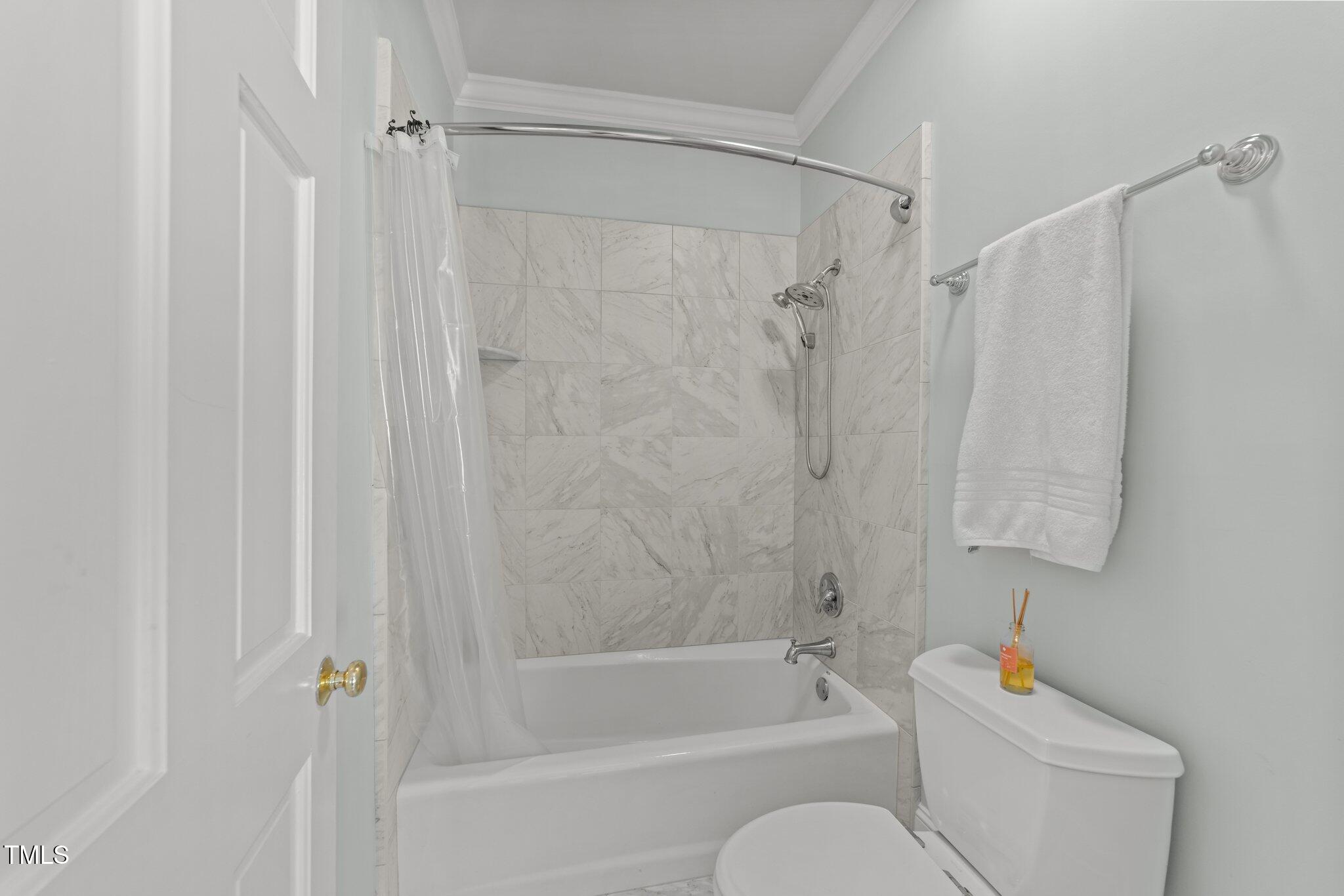 1105 Tazwell Place Raleigh, NC 27612 - Photo 39 of 72 43-web-or-mls-3D5A7262