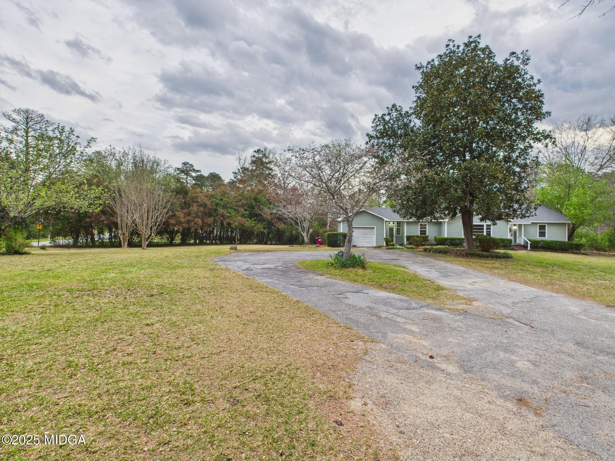 833 Wimbish Road Macon, GA 31210 - Photo 5 of 40 CAM03843G0-PR0053-STILL003