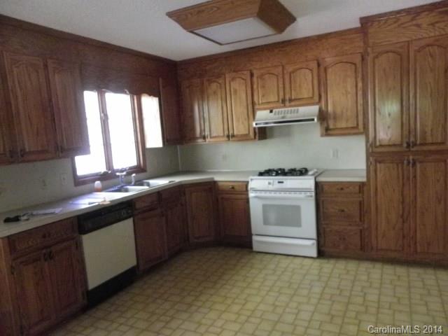908 Bridle Path Fort Mill, SC 29708 - Photo 2 of 8