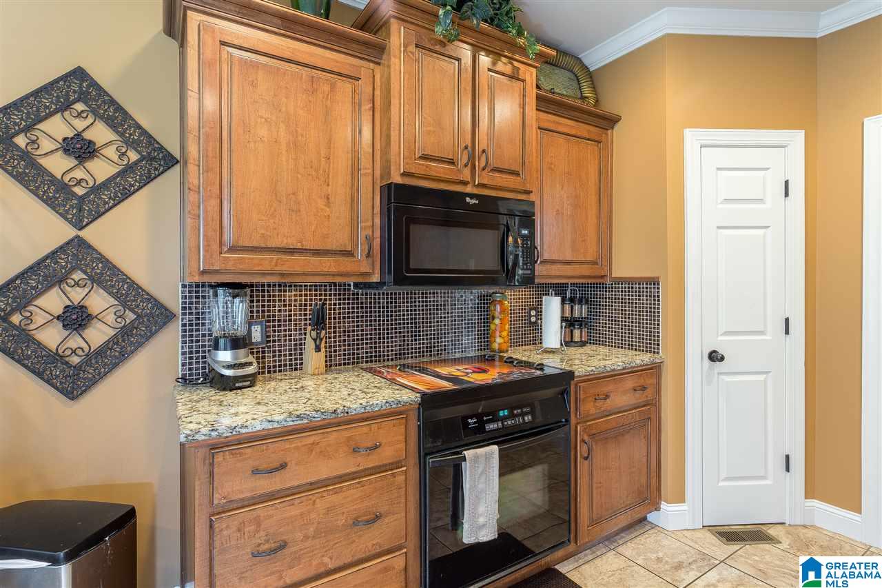 6446 Cambridge Road Pinson, AL 35126 - Photo 14 of 38