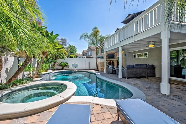 $1,229,999 | 3 VÃa Amor, Rancho Santa Margarita, CA 92688