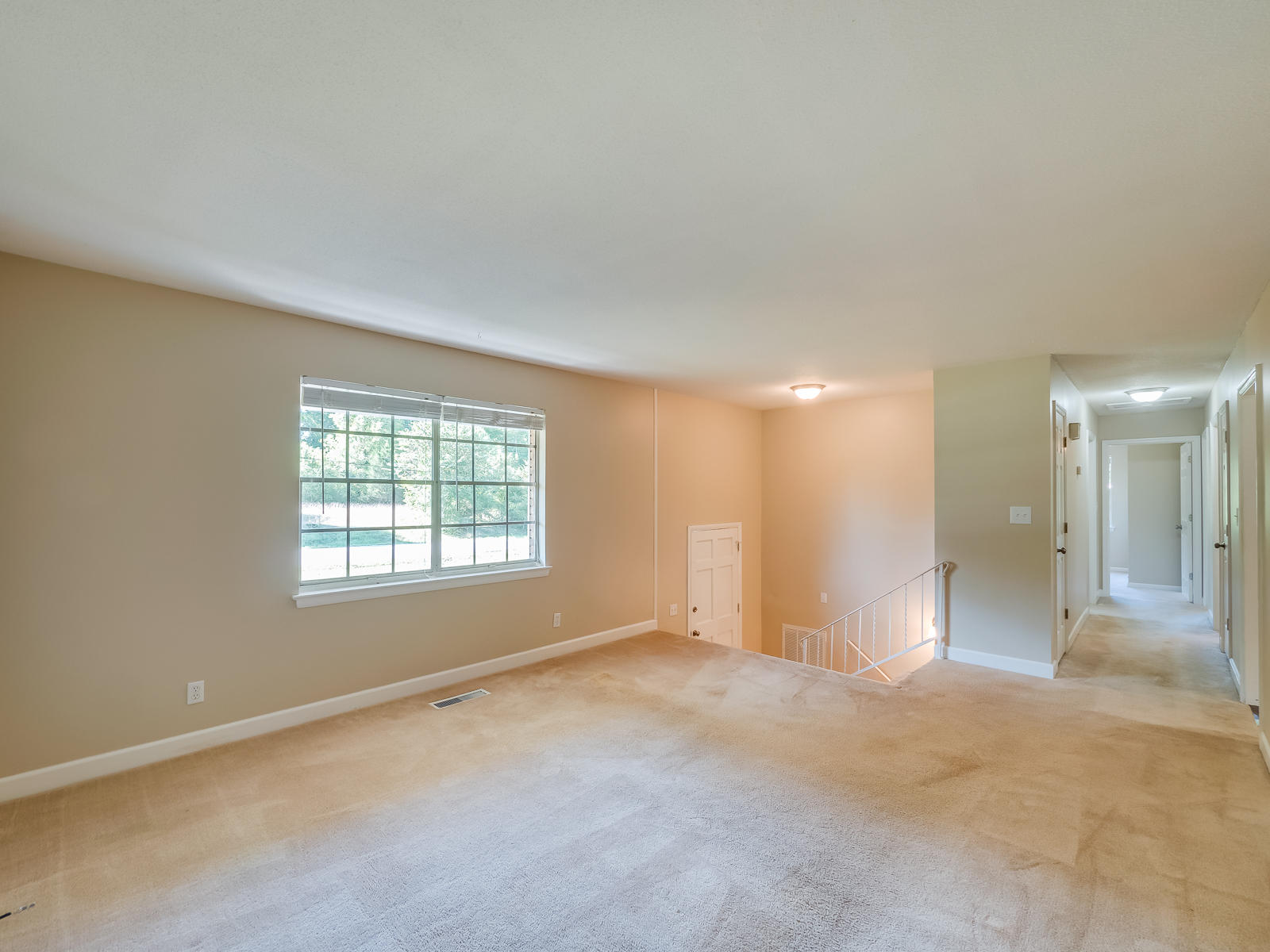 6923 Starlite Road Hixson, TN 37343 - Photo 3 of 24 6923_StarLiteRd-7