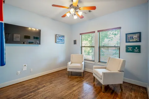 $435,000 | 905 West 23rd Street, Houston, TX 77008