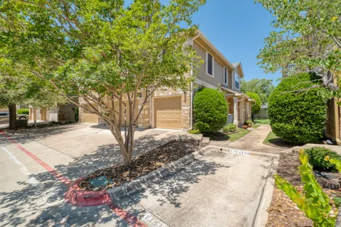 $265,000 | 16100 South Great Oaks Drive, Unit 901, Round Rock, TX 78681