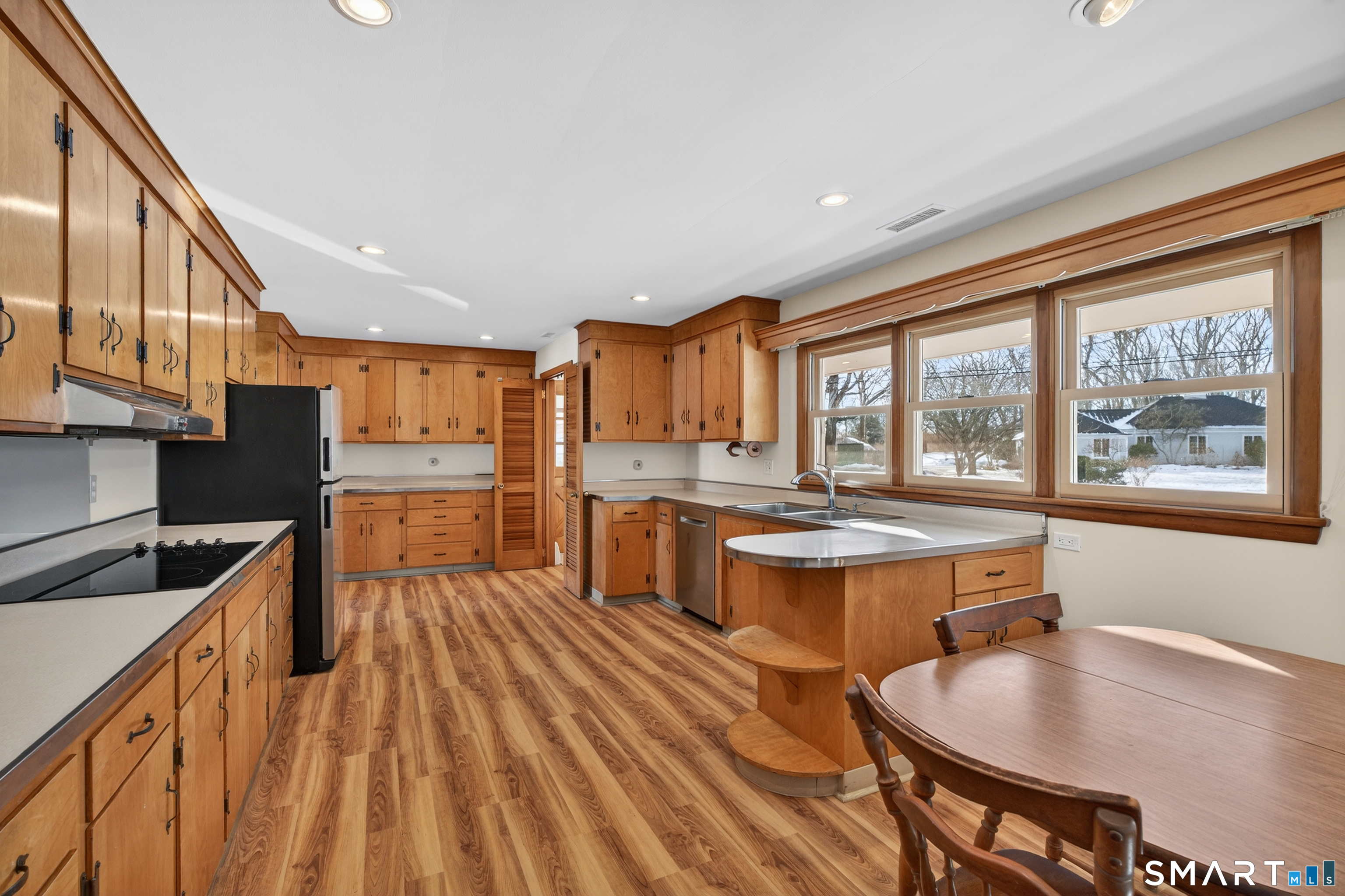 9 Harbor View South Essex, CT 06426 - Photo 7 of 25