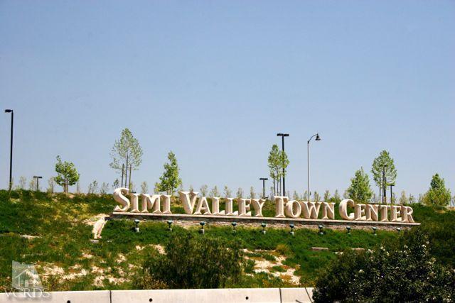 2876 Racine Street Simi Valley, CA 93065 - Photo 22 of 25 a view of a with flower garden