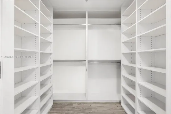 $5,250 | 60 Southwest 13th Street, Unit 1124, Miami, FL 33130