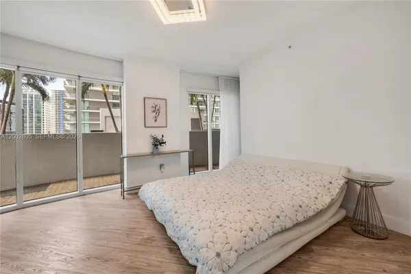 $5,250 | 60 Southwest 13th Street, Unit 1124, Miami, FL 33130