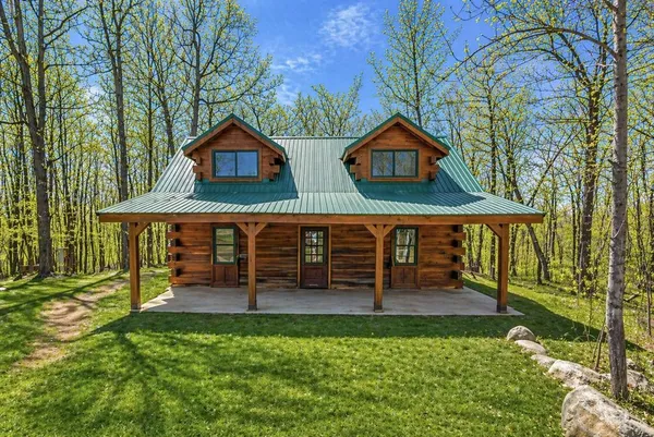 $595,000 | 27290 Town Line Lake Road, Deerwood, MN 56444