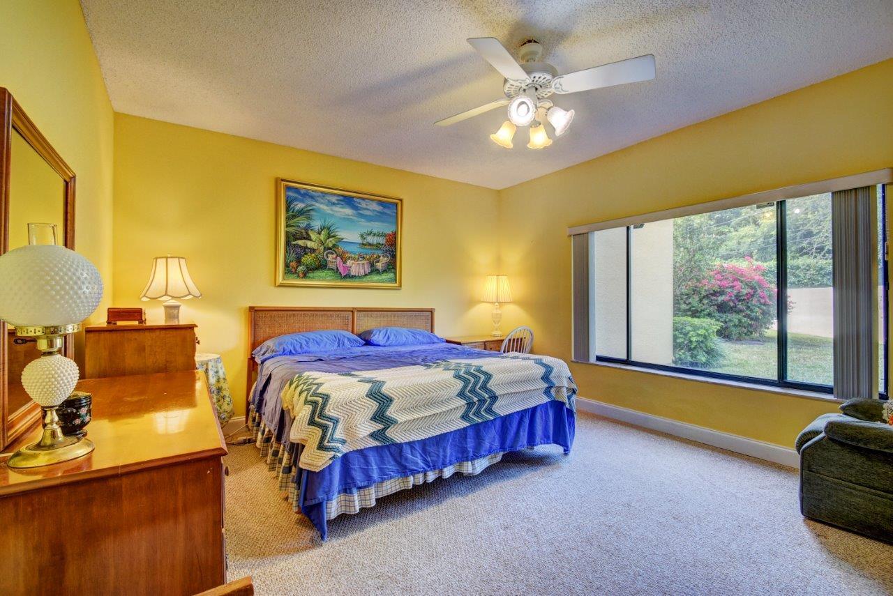 741 St Albans Drive Boca Raton, FL 33486 - Photo 14 of 31 14. Plenty of Room