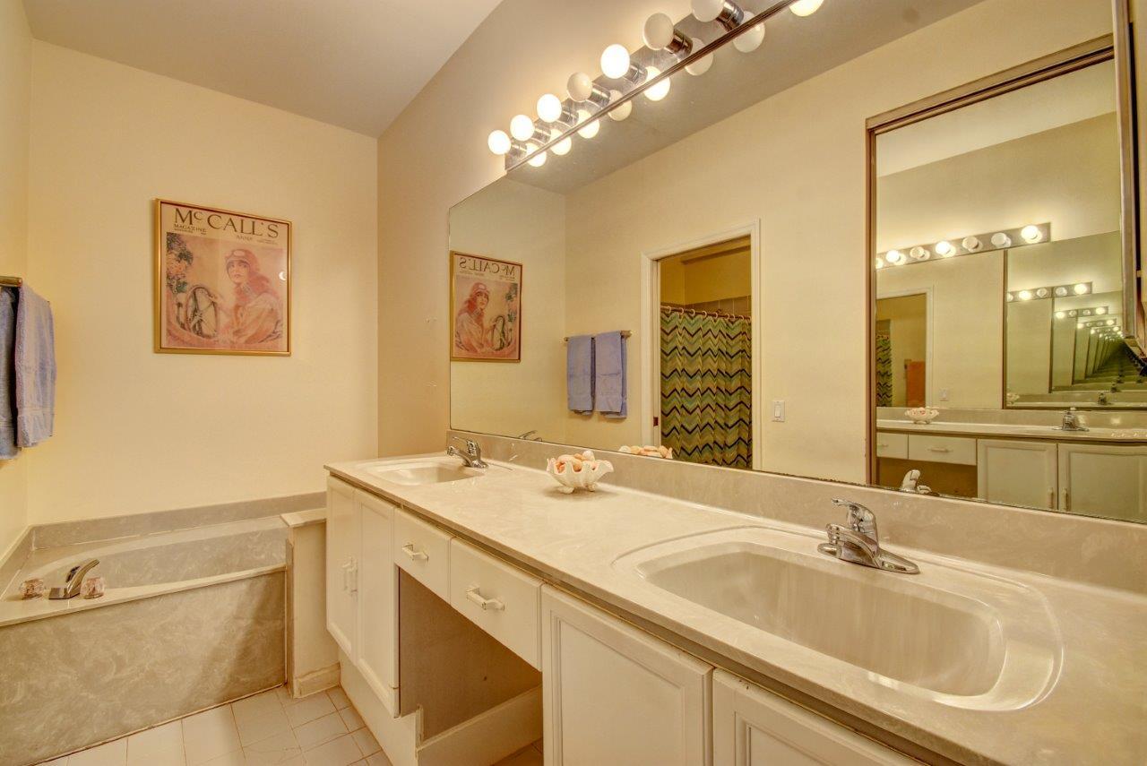 741 St Albans Drive Boca Raton, FL 33486 - Photo 15 of 31 15. Double Vanity