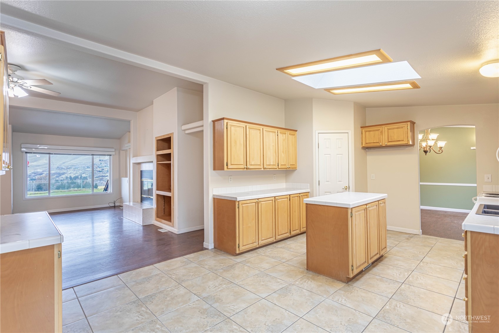 1752 Lower Monitor Road Wenatchee, WA 98801 - Photo 12 of 33 Gallery Image 12