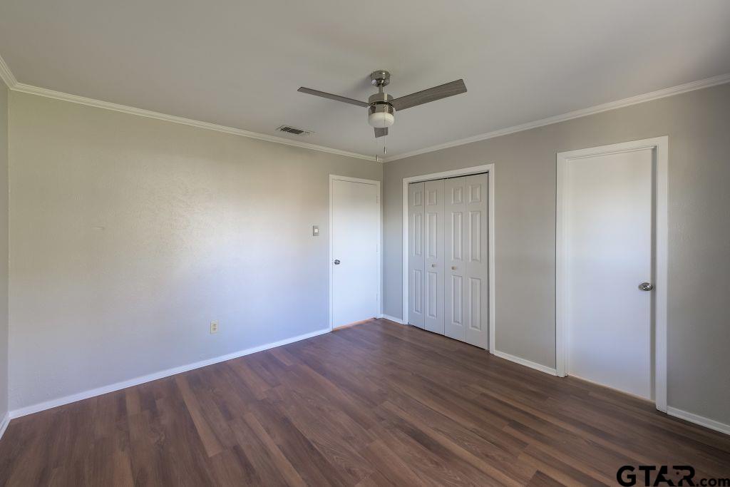 14212 Arber Street Flint, TX 75762 - Photo 25 of 38 a view of empty room with wooden floor