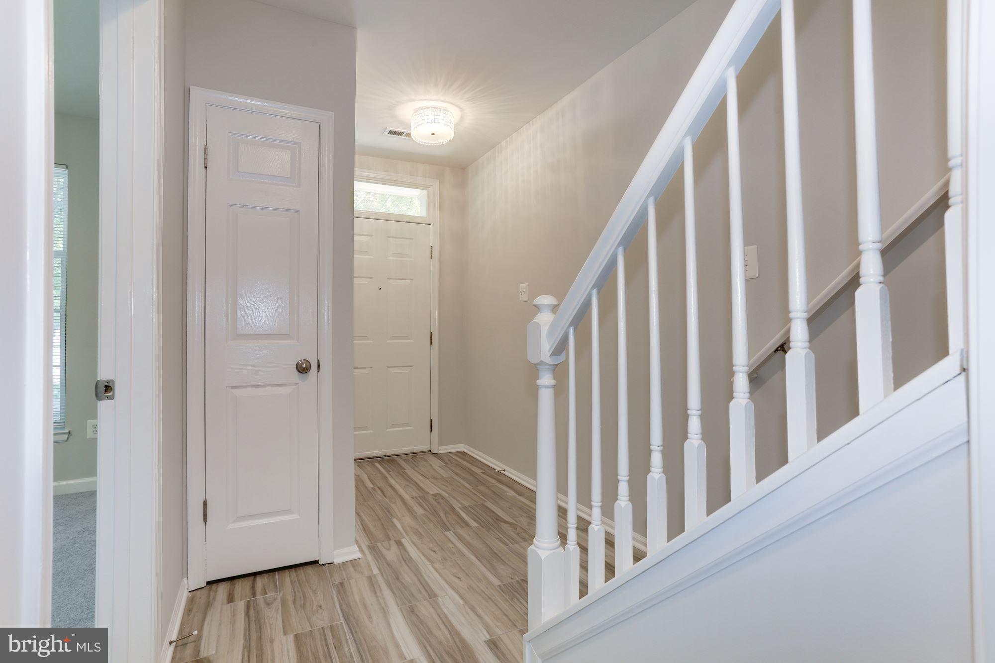 6408 Wind Rider Way Columbia, MD 21045 - Photo 4 of 29 Foyer Main