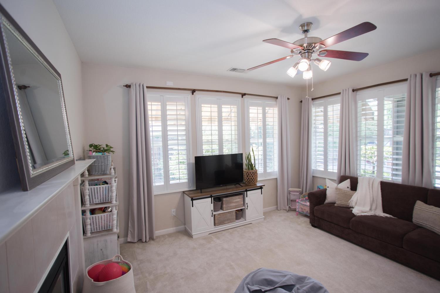 2675 East Rockingham Court Fresno, CA 93720 - Photo 27 of 64