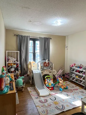 $185,000 | 305 Kneale Avenue North, Thief River Falls, MN 56701