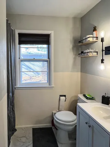 $185,000 | 305 Kneale Avenue North, Thief River Falls, MN 56701