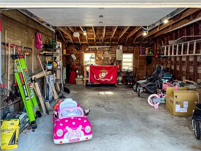 $185,000 | 305 Kneale Avenue North, Thief River Falls, MN 56701