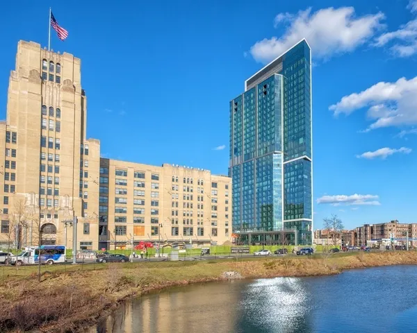 $4,400 | 188 Brookline Avenue, Unit 25G, Boston, MA 02215