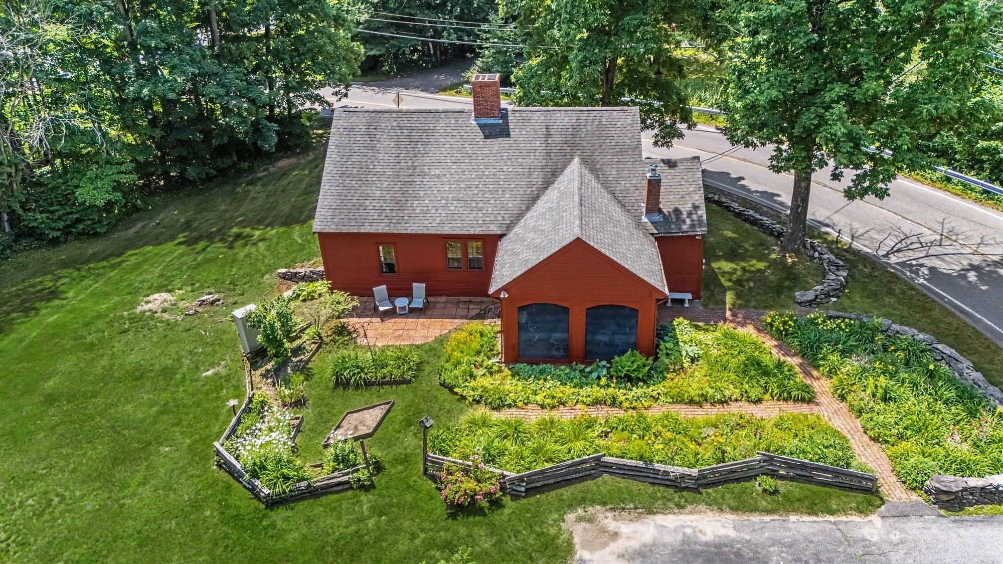 16 Perkins Road Londonderry, NH 03053 - Photo 2 of 43