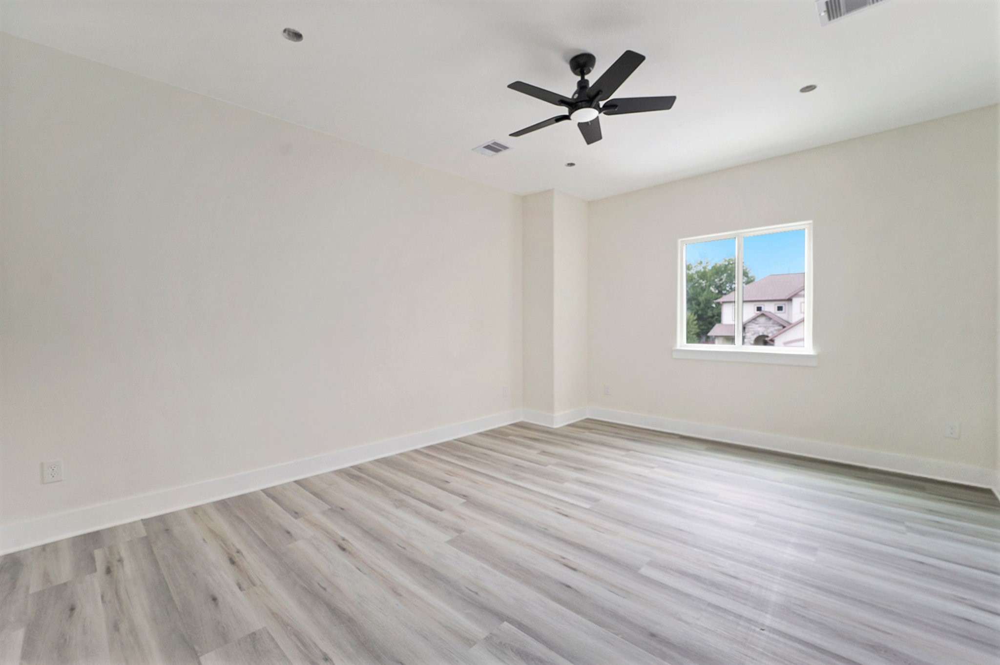 9807 Bamboo Road, Unit B Houston, TX 77041 - Photo 18 of 37