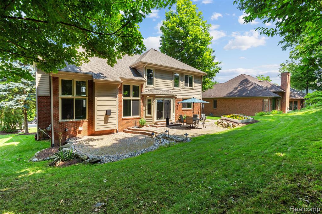 528 Bloomer Ridge Drive Rochester, MI 48307 - Photo 39 of 43