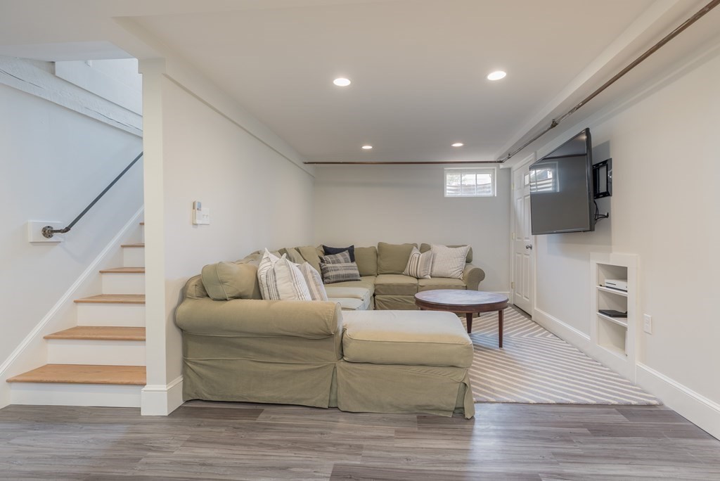 12 Stoddard Road Hingham, MA 02043 - Photo 20 of 21