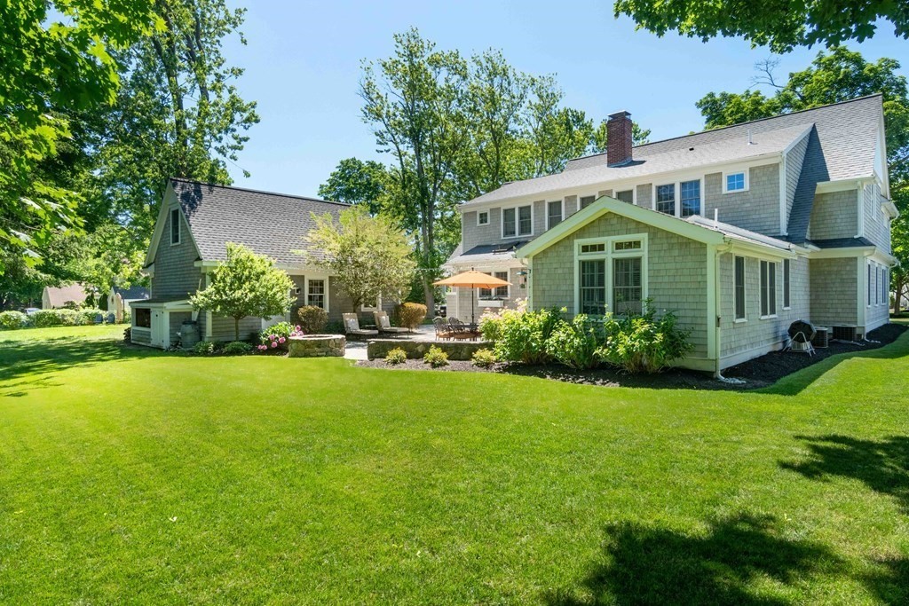 12 Stoddard Road Hingham, MA 02043 - Photo 7 of 21