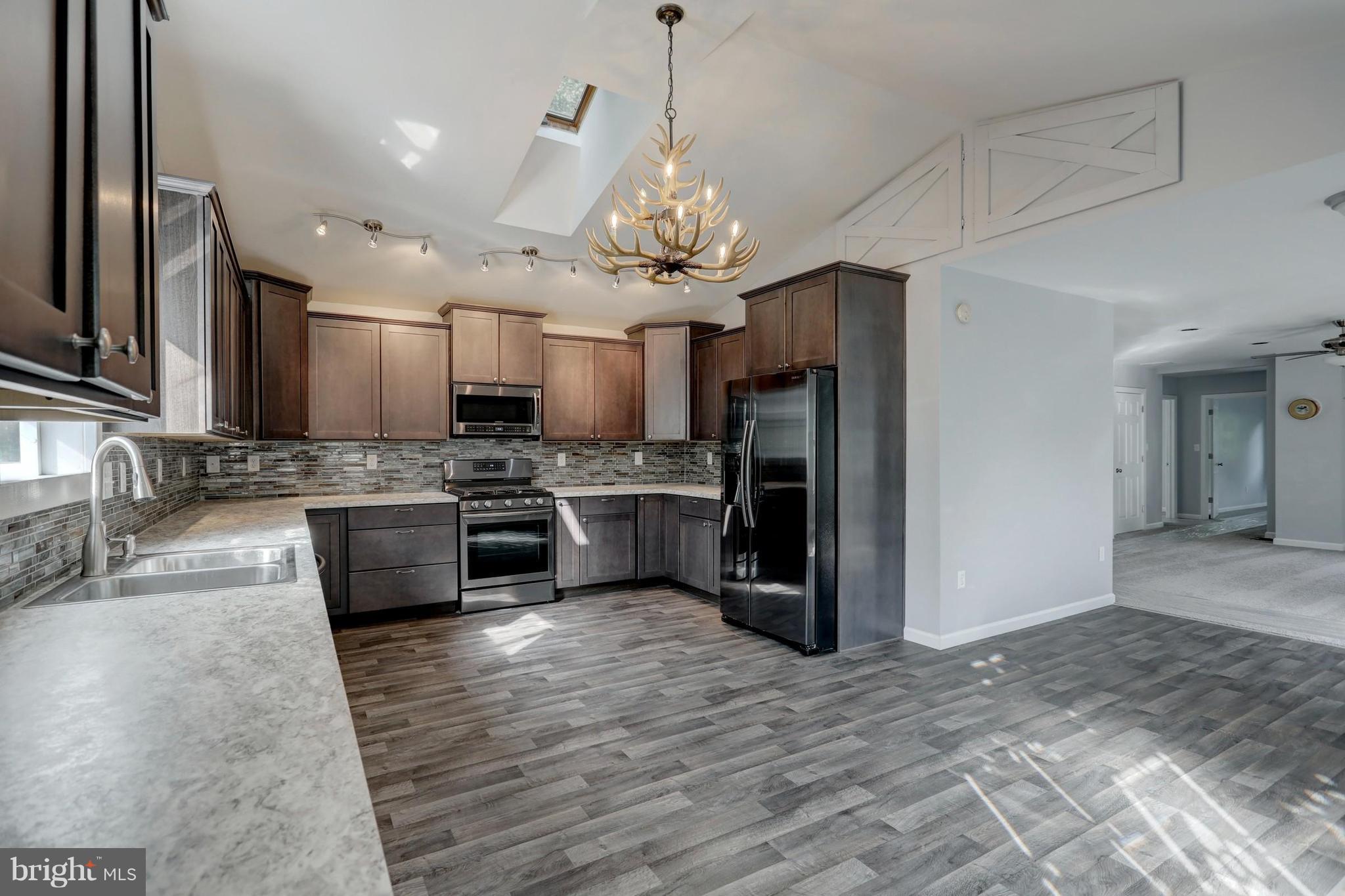 360 Hilltop Road Delta, PA 17314 - Photo 12 of 25 Gallery Image 12