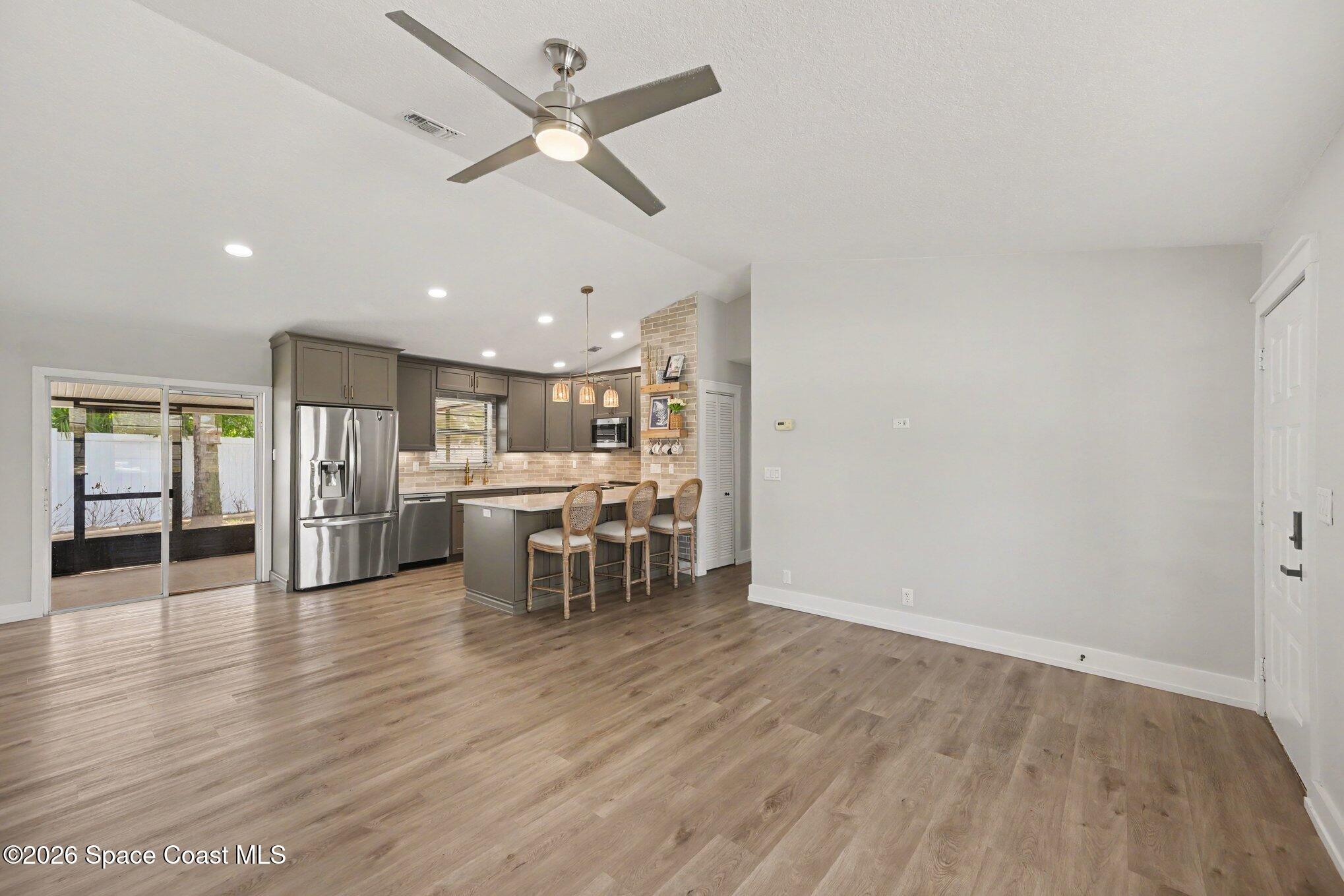 6460 Irving Road Cocoa, FL 32927 - Photo 8 of 28 009_file_6750