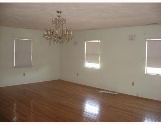 2 Brimfield Road Cranston, RI 02920 - Photo 4 of 9 Dining Room.