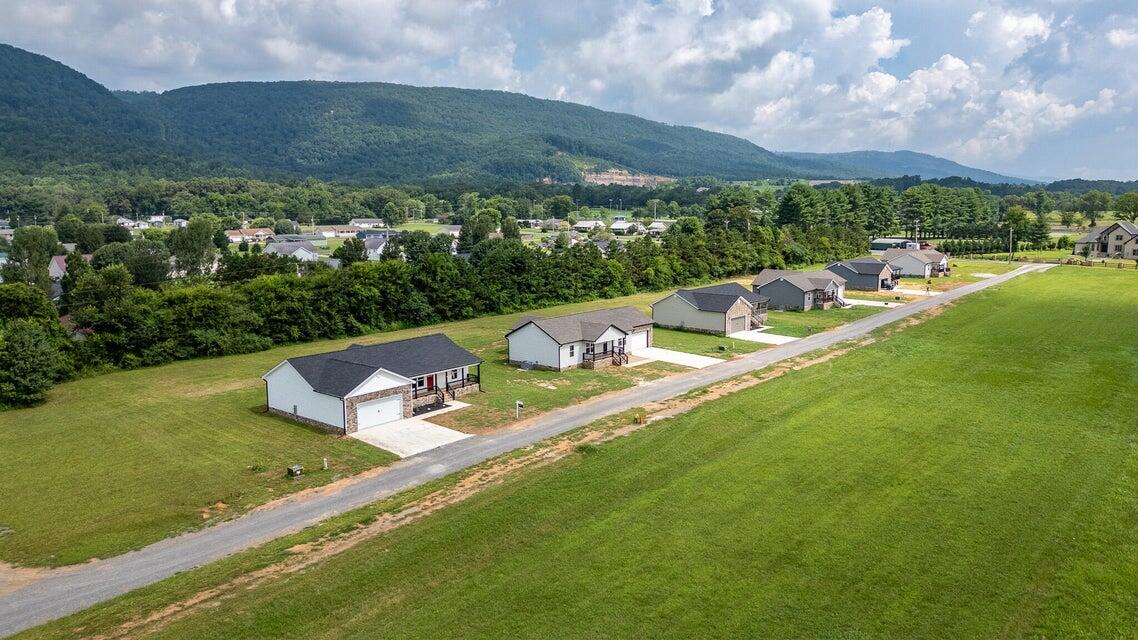 108 Galloway Airport Road Dunlap, TN 37327 - Photo 5 of 29 5