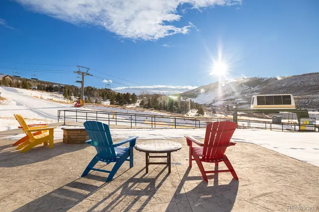 an outdoor view with patio