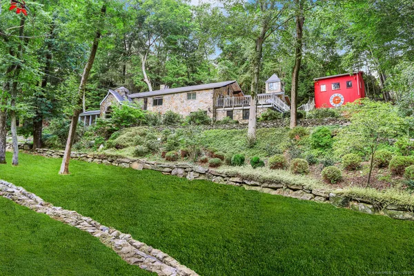 $1,199,000 | 198 Steep Hill Road, Weston, CT 06883