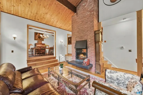 $1,199,000 | 198 Steep Hill Road, Weston, CT 06883