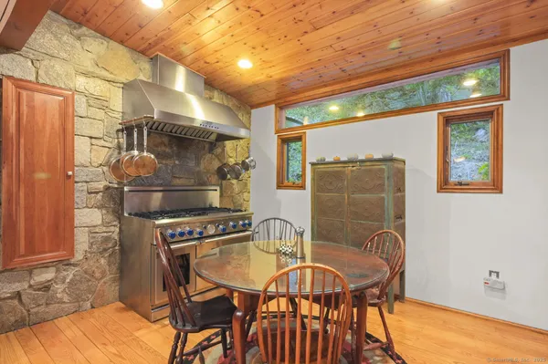 $1,199,000 | 198 Steep Hill Road, Weston, CT 06883