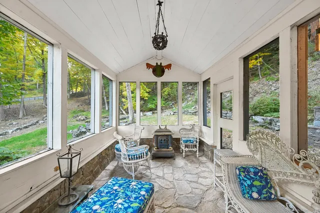 $1,199,000 | 198 Steep Hill Road, Weston, CT 06883