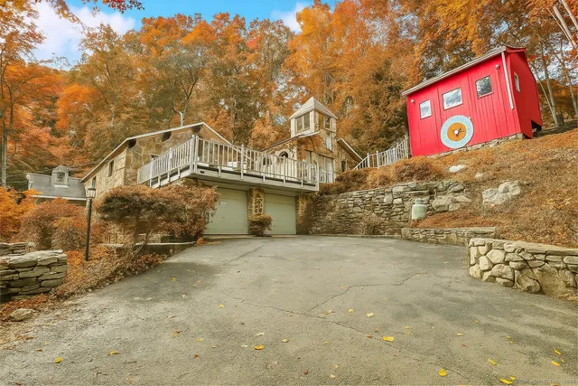 $1,199,000 | 198 Steep Hill Road, Weston, CT 06883