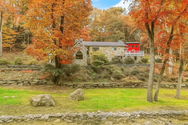 $1,199,000 | 198 Steep Hill Road, Weston, CT 06883