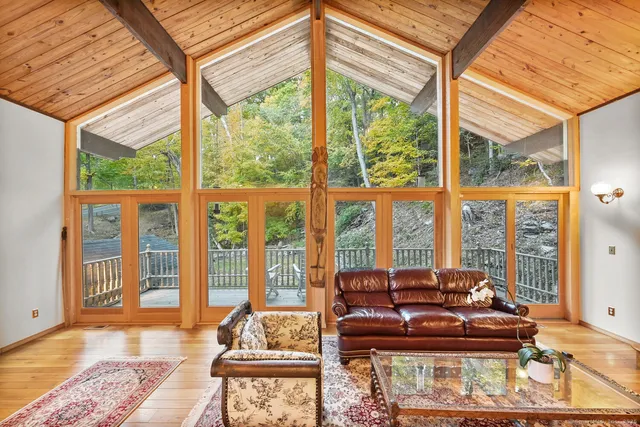 $1,199,000 | 198 Steep Hill Road, Weston, CT 06883