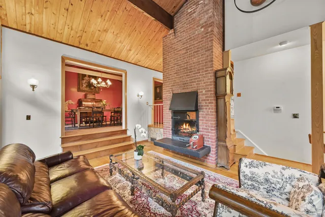 $1,199,000 | 198 Steep Hill Road, Weston, CT 06883