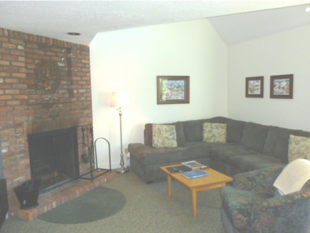 794 East Mountain Road, Unit G4 Killington, VT 05751 - Photo 3 of 10 Gallery Image 3