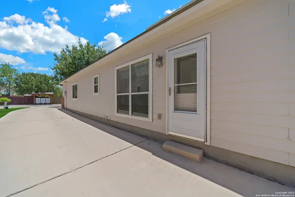 $1,895 | 308 Rustic Trail, Cibolo, TX 78108