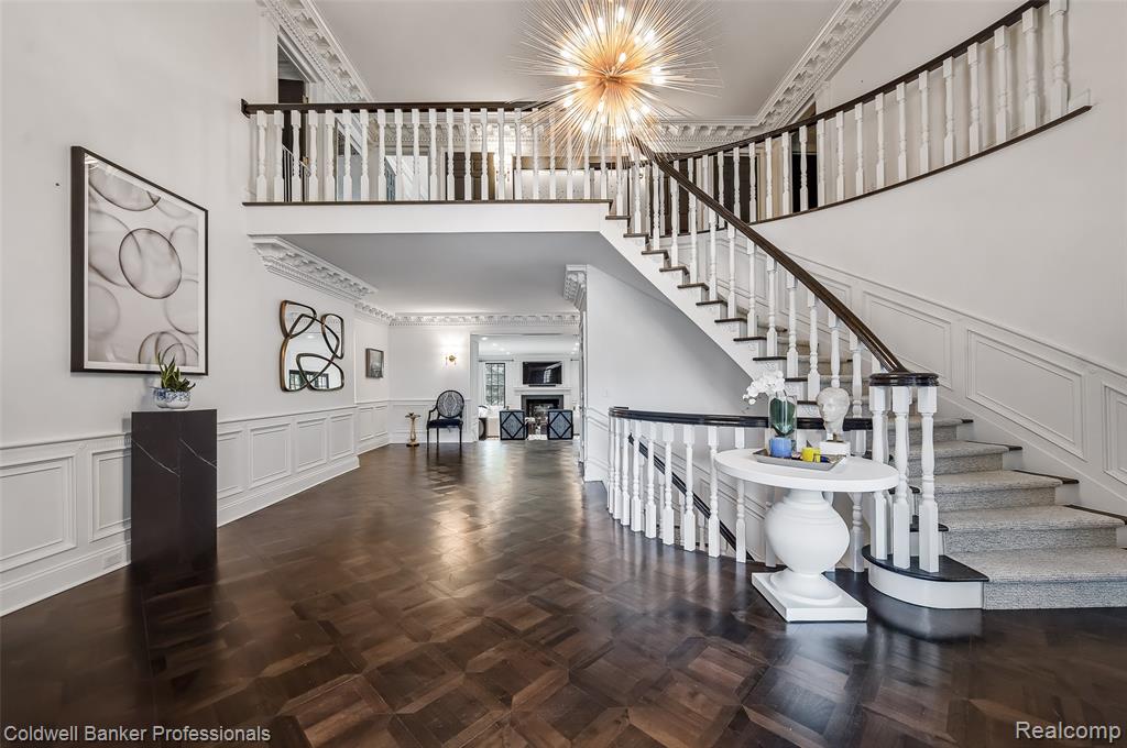 477 Dunston Road Bloomfield Hills, MI 48304 - Photo 11 of 67