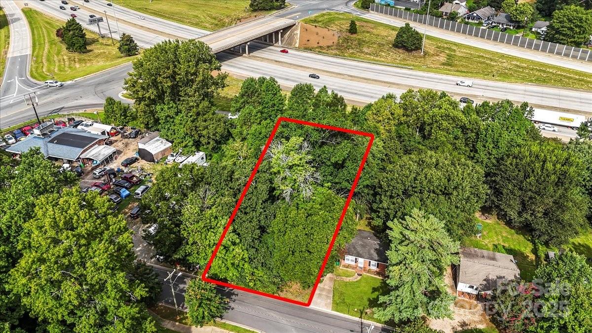 734 Dewolfe Street Charlotte, NC 28208 - Photo 3 of 9 an outdoor view of the house