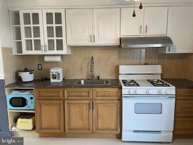 2745 Round Road Baltimore, MD 21225 - Photo 8 of 28 Kitchen (4)