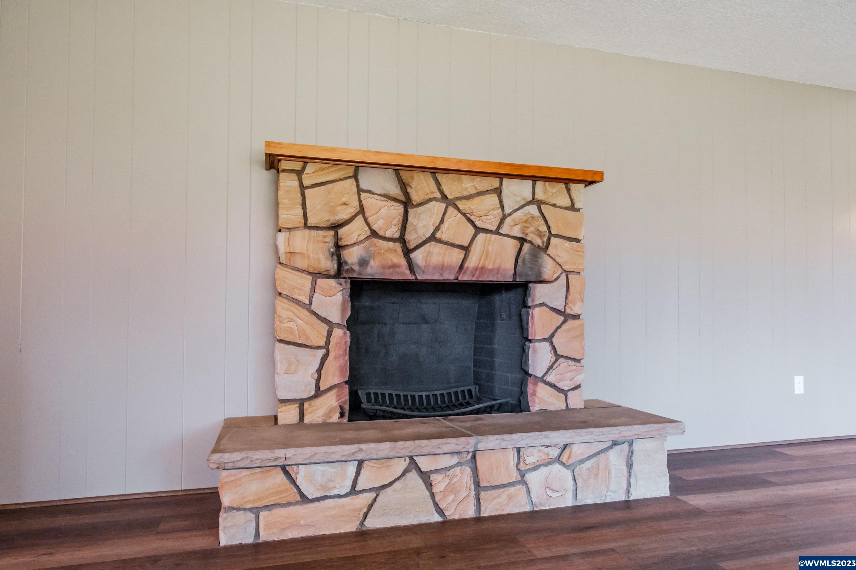 41771 Kingston Jordan Road Stayton, OR 97383 - Photo 10 of 42 Gallery Image 10