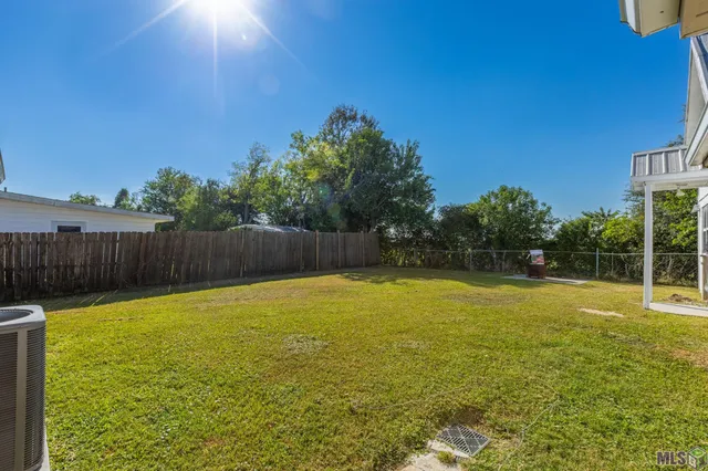 $221,500 | 120 Bayou Vista Drive, Thibodaux, LA 70301