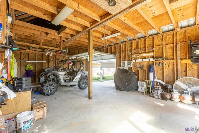 $221,500 | 120 Bayou Vista Drive, Thibodaux, LA 70301