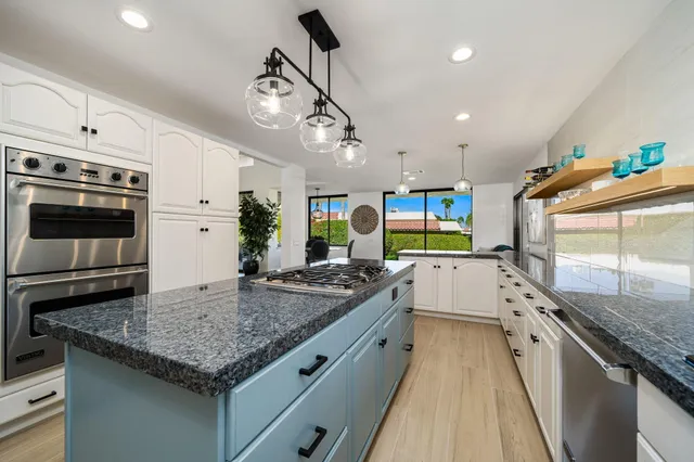 $1,200,000 | 77905 Cottonwood Cove, Indian Wells, CA 92210